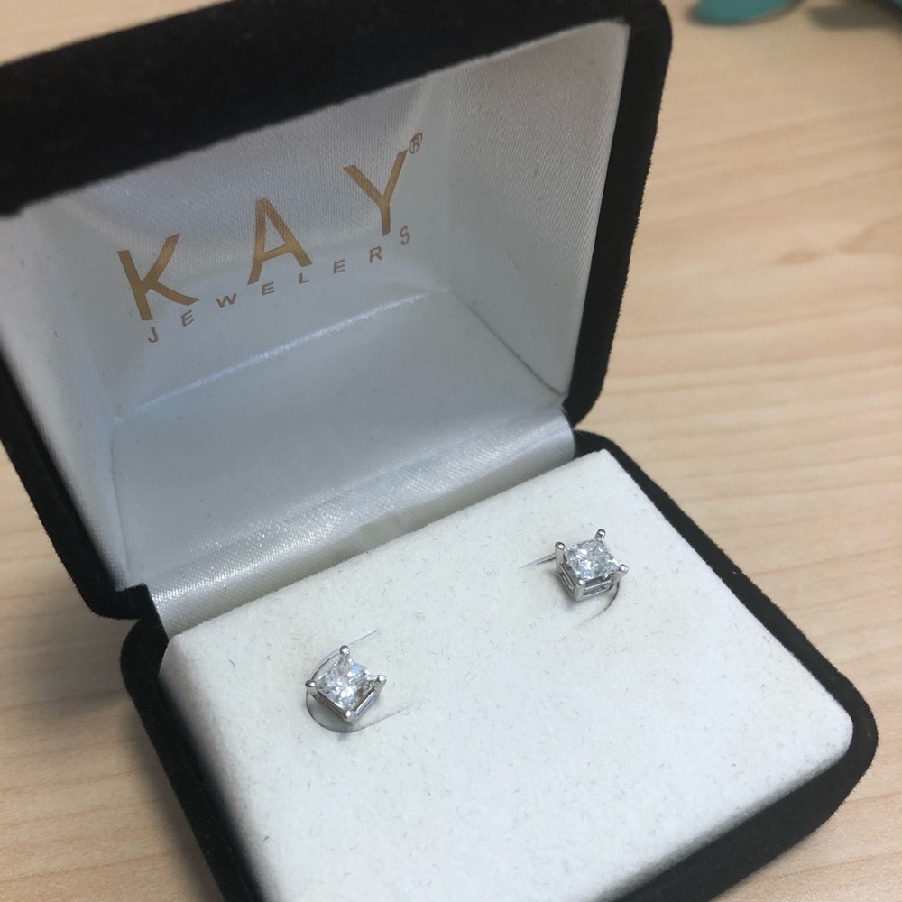 Kay Jewelers 1 Carat Total Weight 14K White Gold Screw-back Earrings